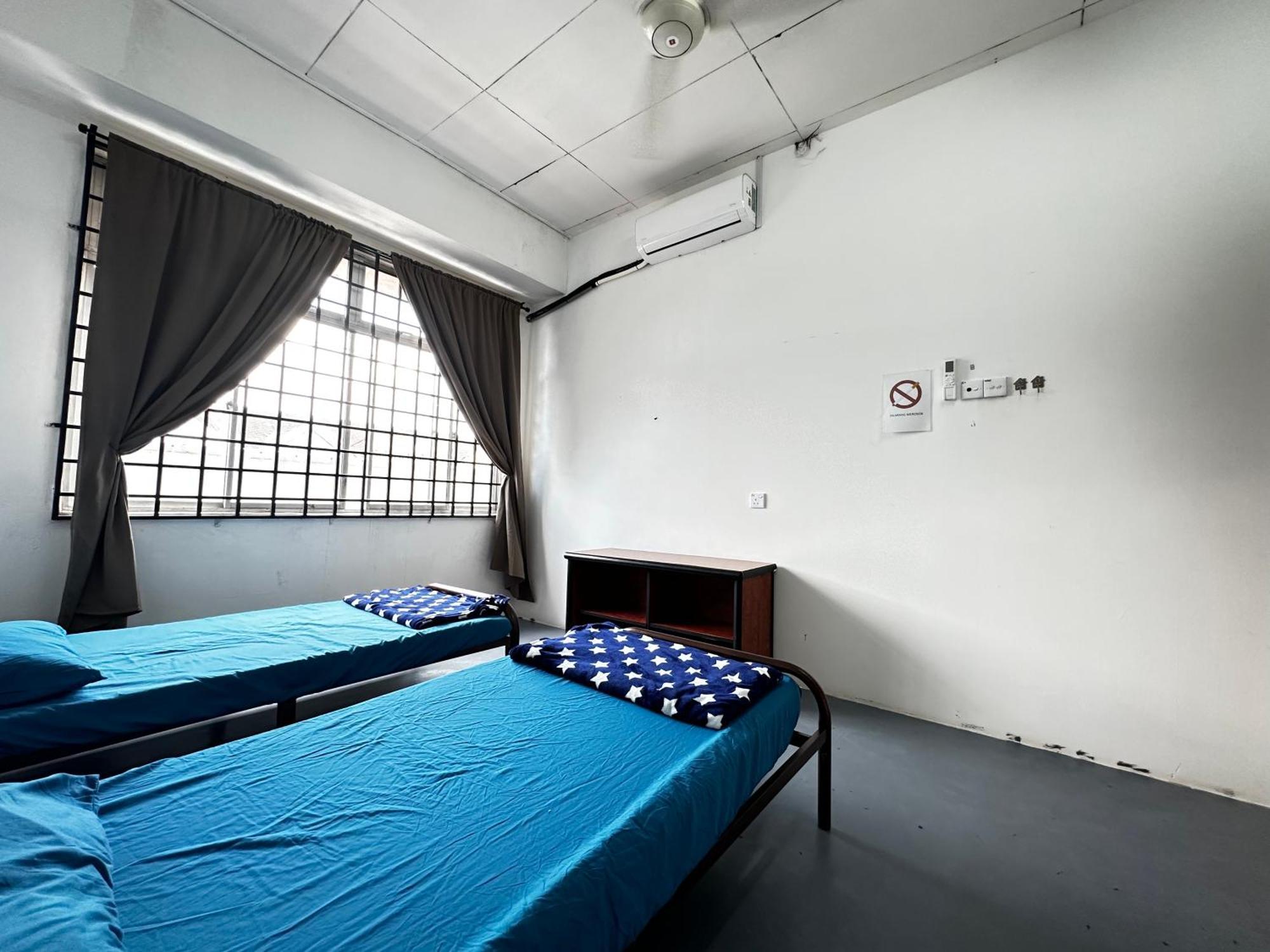 Jiaxin Dormitory - Puteri Wangsa 家馨旅舍 Улу-Тірам Екстер'єр фото