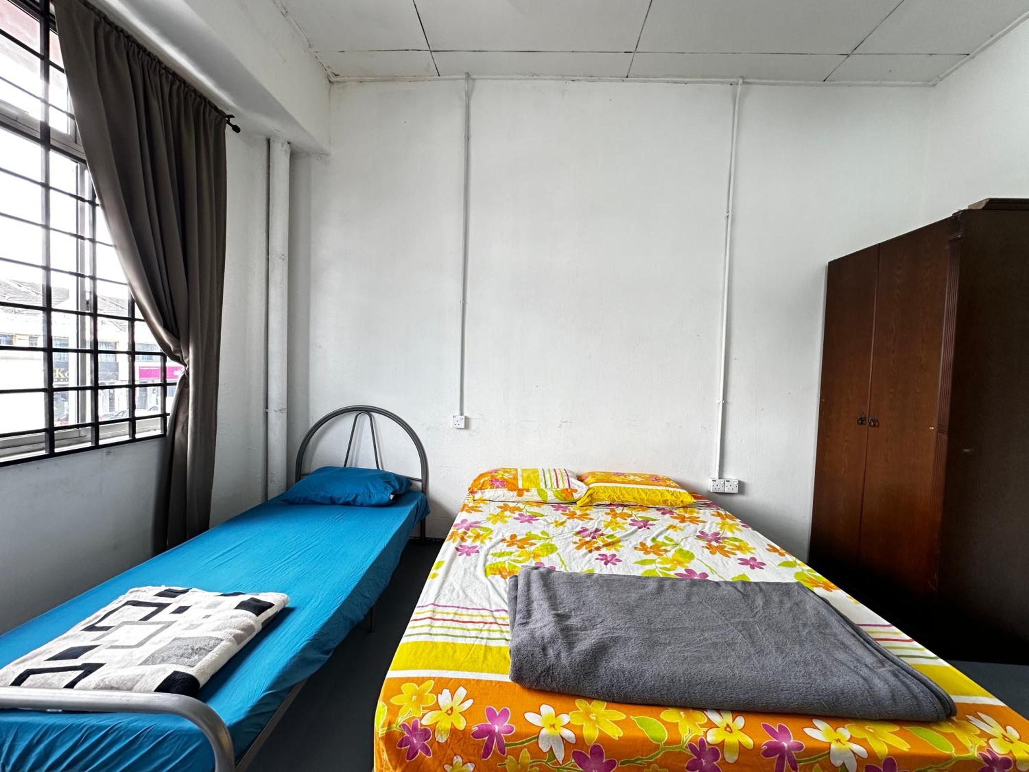 Jiaxin Dormitory - Puteri Wangsa 家馨旅舍 Улу-Тірам Екстер'єр фото