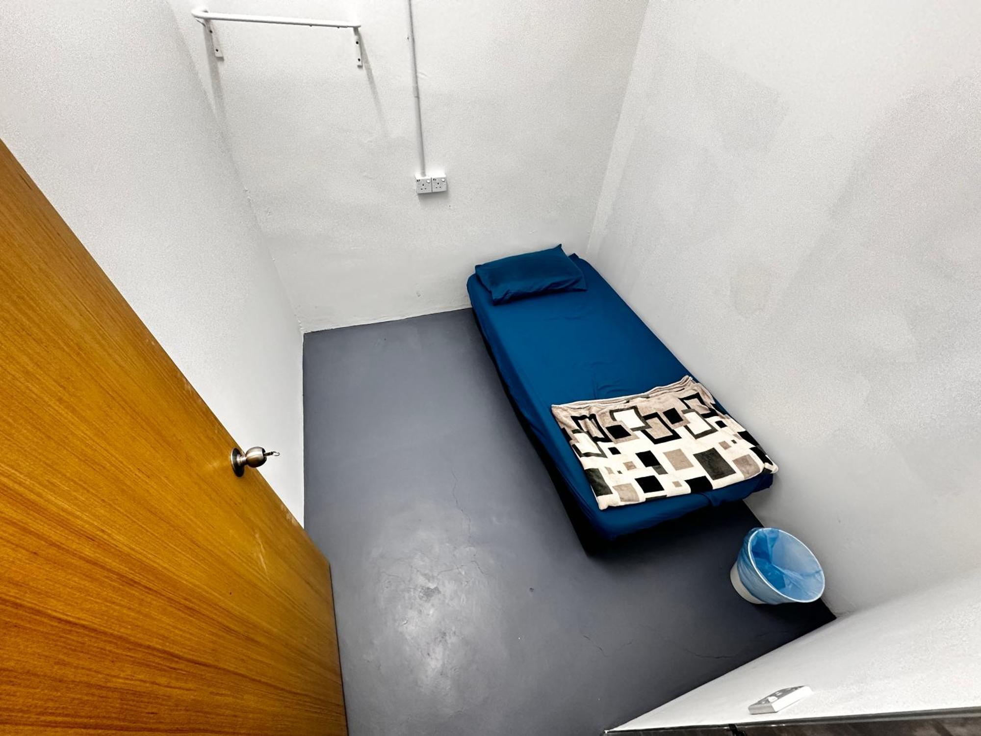 Jiaxin Dormitory - Puteri Wangsa 家馨旅舍 Улу-Тірам Екстер'єр фото